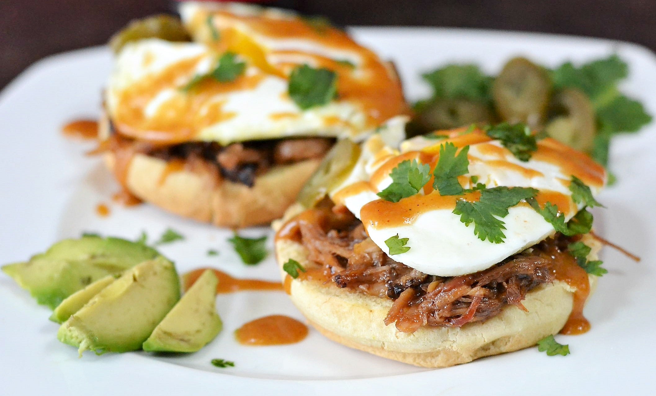 BARBECUE PULLED PORK EGGS BENEDICT